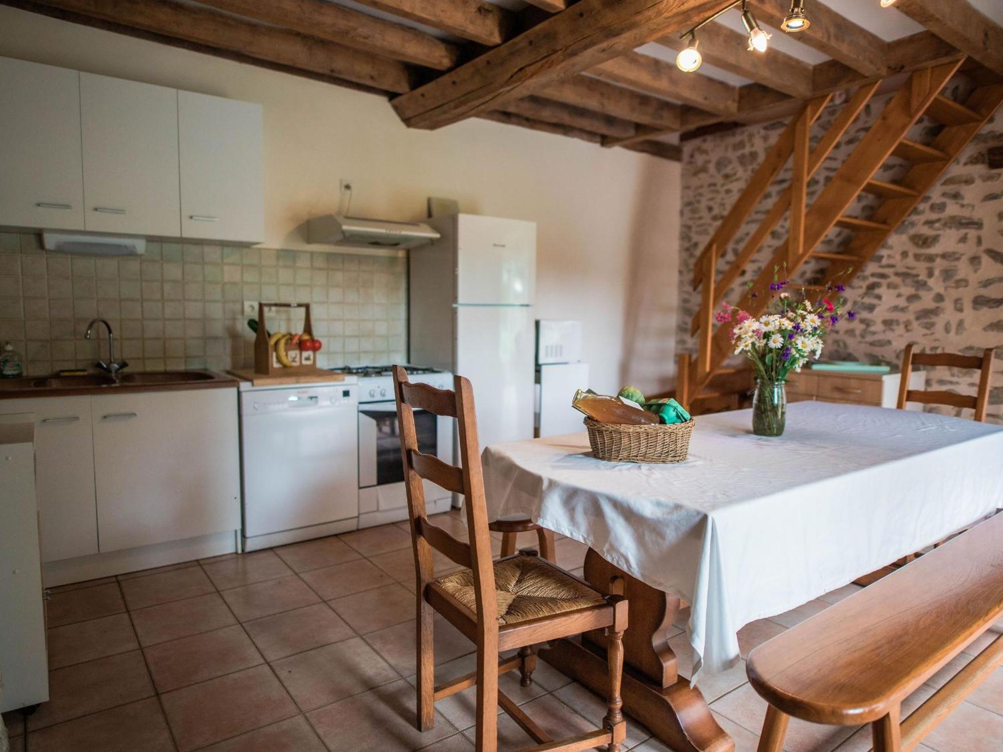 Gite De Charme Renove Avec Cheminee, Terrasse Et Proche Randonnees - Capacite 13 Pers. - Fr-1-410-179 Сен-Леонар-Де-Буа Экстерьер фото