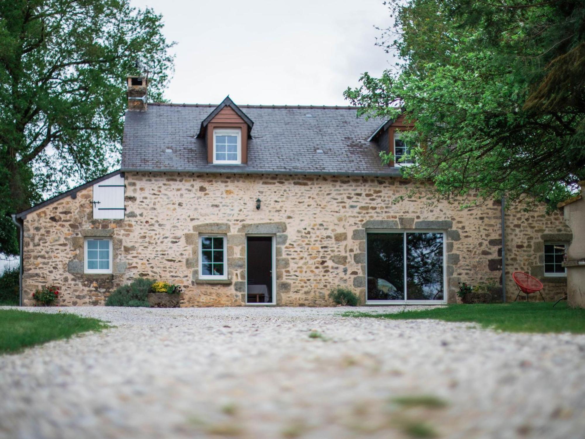 Gite De Charme Renove Avec Cheminee, Terrasse Et Proche Randonnees - Capacite 13 Pers. - Fr-1-410-179 Сен-Леонар-Де-Буа Экстерьер фото